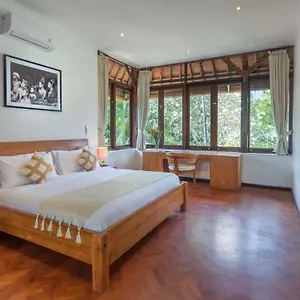 the-jasmina-estate.hotelsseminyak.net/